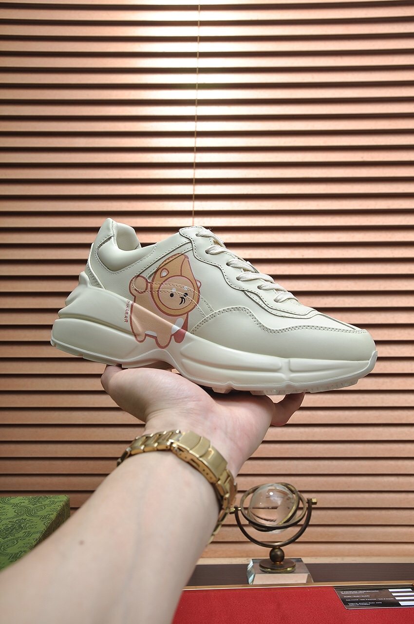 Gucci Bear Graphic Low-Top Sneakers